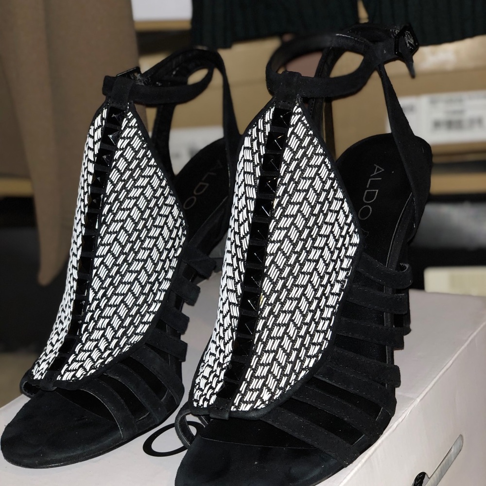 Aldo’s sandal pumps